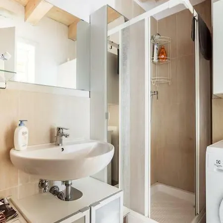 Blq Wooden Bed & Breakfast